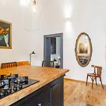 Guesthost - Center Charming Flat With Terrace Lägenhet *
