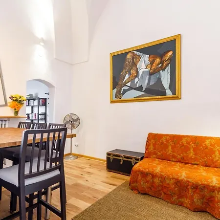 Guesthost - Center Charming Flat With Terrace *