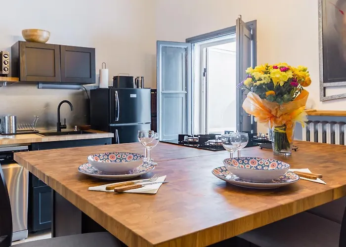 Guesthost - Center Charming Flat With Terrace Апартаменты Лечче