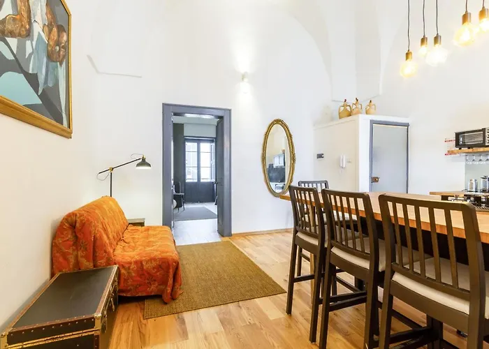 Guesthost - Center Charming Flat With Terrace