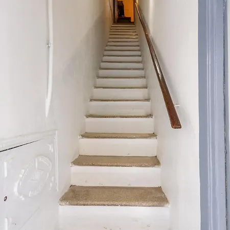 Apartment Center Charming Flat With Terrace *